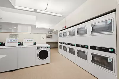 230 E Ontario Street #1305, Chicago, IL 60611 - Photo 23