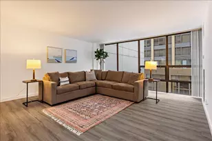 230 E Ontario St, Chicago, IL 60611 - Photo 3