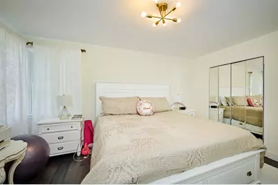 4828 W Berwyn Avenue, Chicago, IL 60630 - Photo 5