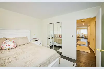 4828 W Berwyn Avenue, Chicago, IL 60630 - Photo 17