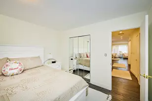 4828 W Berwyn Ave, Chicago, IL 60630 - Photo 17