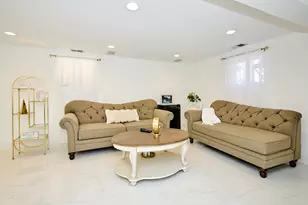 4828 W Berwyn Ave, Chicago, IL 60630 - Photo 13