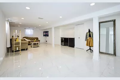 4828 W Berwyn Avenue, Chicago, IL 60630 - Photo 21