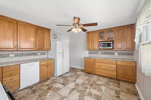 15257 Rob Roy Dr, Oak Forest, IL 60452 - Photo 5