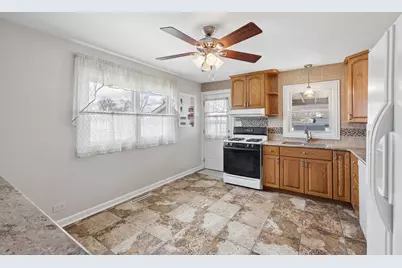 15257 Rob Roy Drive, Oak Forest, IL 60452 - Photo 3