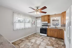 15257 Rob Roy Dr, Oak Forest, IL 60452 - Photo 3