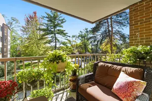 44 Park Ln, Park Ridge, IL 60068 - Photo 3