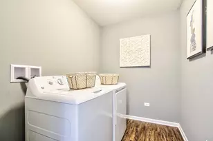 325 Monica Ln, Oswego, IL 60543 - Photo 19