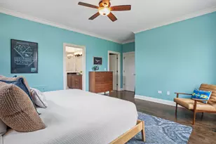 2752 W Argyle St, Chicago, IL 60625 - Photo 13