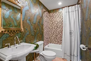 2752 W Argyle St, Chicago, IL 60625 - Photo 11