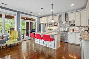 2752 W Argyle St, Chicago, IL 60625 - Photo 7