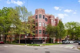 2752 W Argyle St, Chicago, IL 60625 - Photo 1