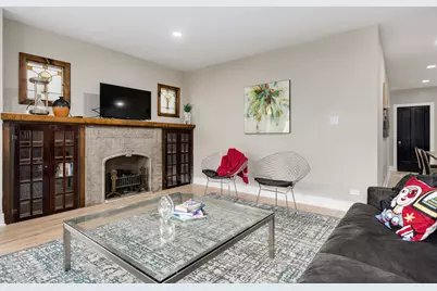 6739 N Rockwell Street, Chicago, IL 60645 - Photo 7