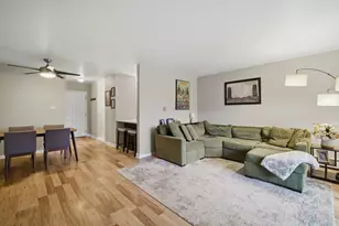 500 N Wilke Rd, Palatine, IL 60074 - Photo 9