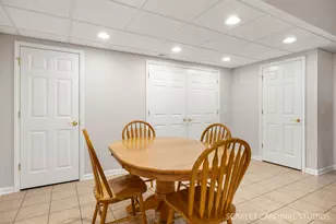 520 S Wisconsin Ave, Villa Park, IL 60181 - Photo 25