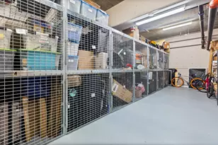 434 W Melrose St, Chicago, IL 60657 - Photo 9