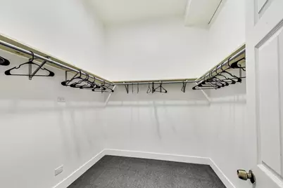 2632 W Touhy Avenue, Chicago, IL 60645 - Photo 9