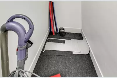 2632 W Touhy Avenue, Chicago, IL 60645 - Photo 11