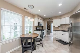 107 Templeton St, Lake Bluff, IL 60044 - Photo 7