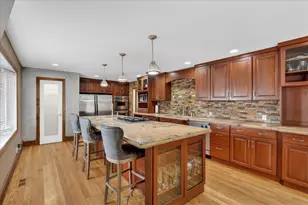 5992 Palisades Pkwy, Rockford, IL 61109 - Photo 9