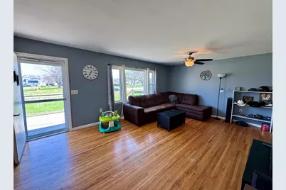 515 S Park Street, Sheffield, IL 61361 - Photo 3