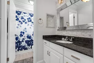 6870 N Northwest Hwy, Chicago, IL 60631 - Photo 11