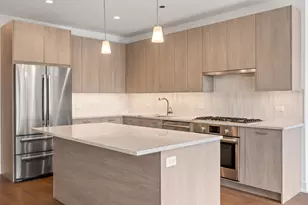 434 W Melrose St, Chicago, IL 60657 - Photo 13