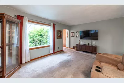 17949 Escanaba Avenue, Lansing, IL 60438 - Photo 5