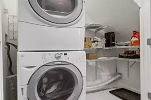 2229 N Leavitt St, Chicago, IL 60647 - Photo 17