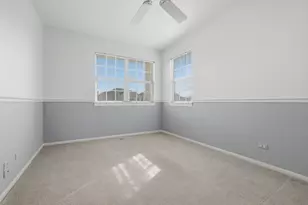 718 Sturnbridge Ln, Schaumburg, IL 60173 - Photo 19