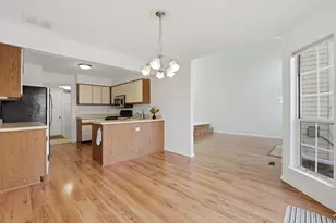 718 Sturnbridge Ln, Schaumburg, IL 60173 - Photo 13