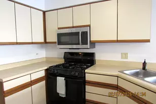 718 Sturnbridge Ln, Schaumburg, IL 60173 - Photo 7