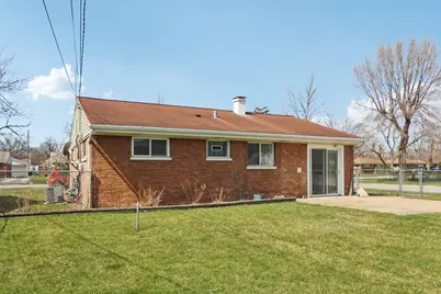 17303 Greenbay Avenue SE, Lansing, IL 60438 - Photo 5