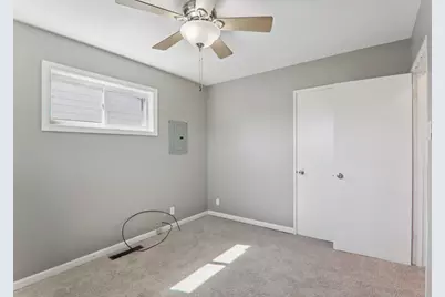 17303 Greenbay Avenue SE, Lansing, IL 60438 - Photo 23