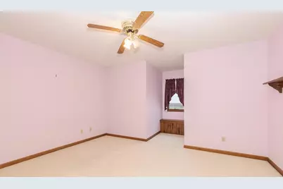 1402 E Indiana Avenue, Pontiac, IL 61764 - Photo 29