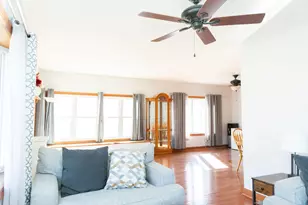 320 W North St, Peotone, IL 60468 - Photo 5