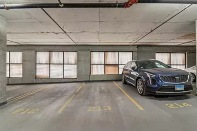 210 S Desplaines Street #304, Chicago, IL 60661 - Photo 17