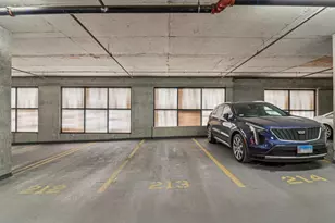 210 S Desplaines St, Chicago, IL 60661 - Photo 17