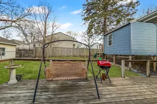 817 W Empire St, Freeport, IL 61032 - Photo 45