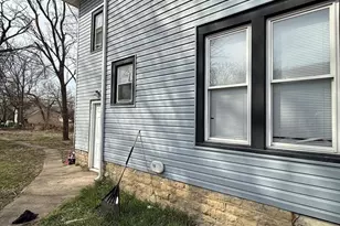 345 N Wildwood Ave, Kankakee, IL 60901 - Photo 3