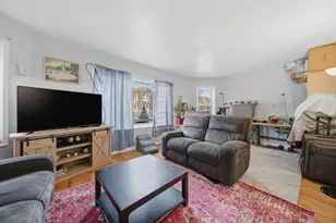 1025 N Trumbull Ave, Chicago, IL 60651 - Photo 7