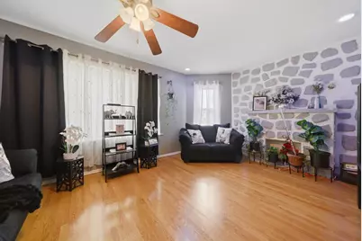 1025 N Trumbull Avenue, Chicago, IL 60651 - Photo 21