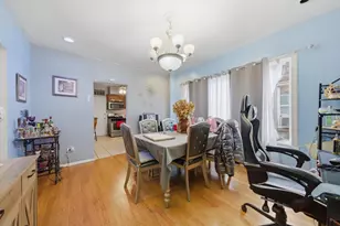 1025 N Trumbull Ave, Chicago, IL 60651 - Photo 5