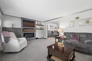 1106 Maple Ct, Lockport, IL 60441 - Photo 5