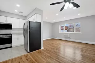 3161 N Cambridge Ave, Chicago, IL 60657 - Photo 3