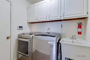 521 Sandy Ln, Libertyville, IL 60048 - Photo 17