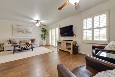 521 Sandy Lane, Libertyville, IL 60048 - Photo 7