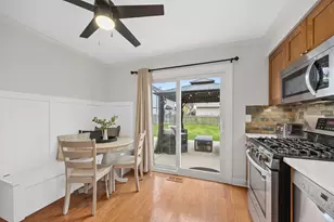 1398 Newcastle Ct, Bartlett, IL 60103 - Photo 13