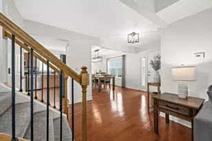 1398 Newcastle Ct, Bartlett, IL 60103 - Photo 9