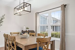 1398 Newcastle Ct, Bartlett, IL 60103 - Photo 5